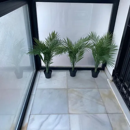 Carvajal Апартаменти *