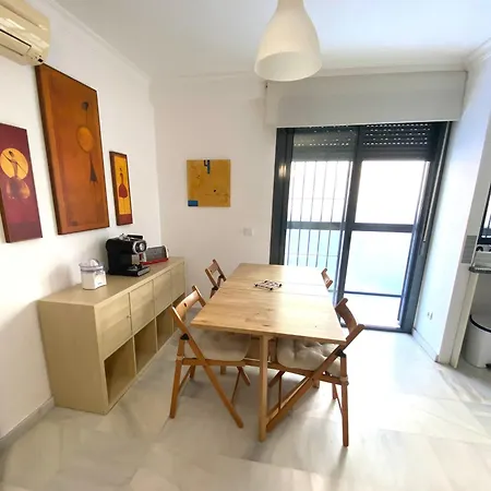 Carvajal شقة فوينخيرولا